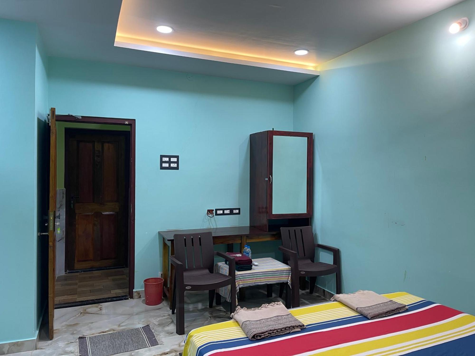 Nimmu Guest House & Restaurant Gokarna Гокарна Экстерьер фото