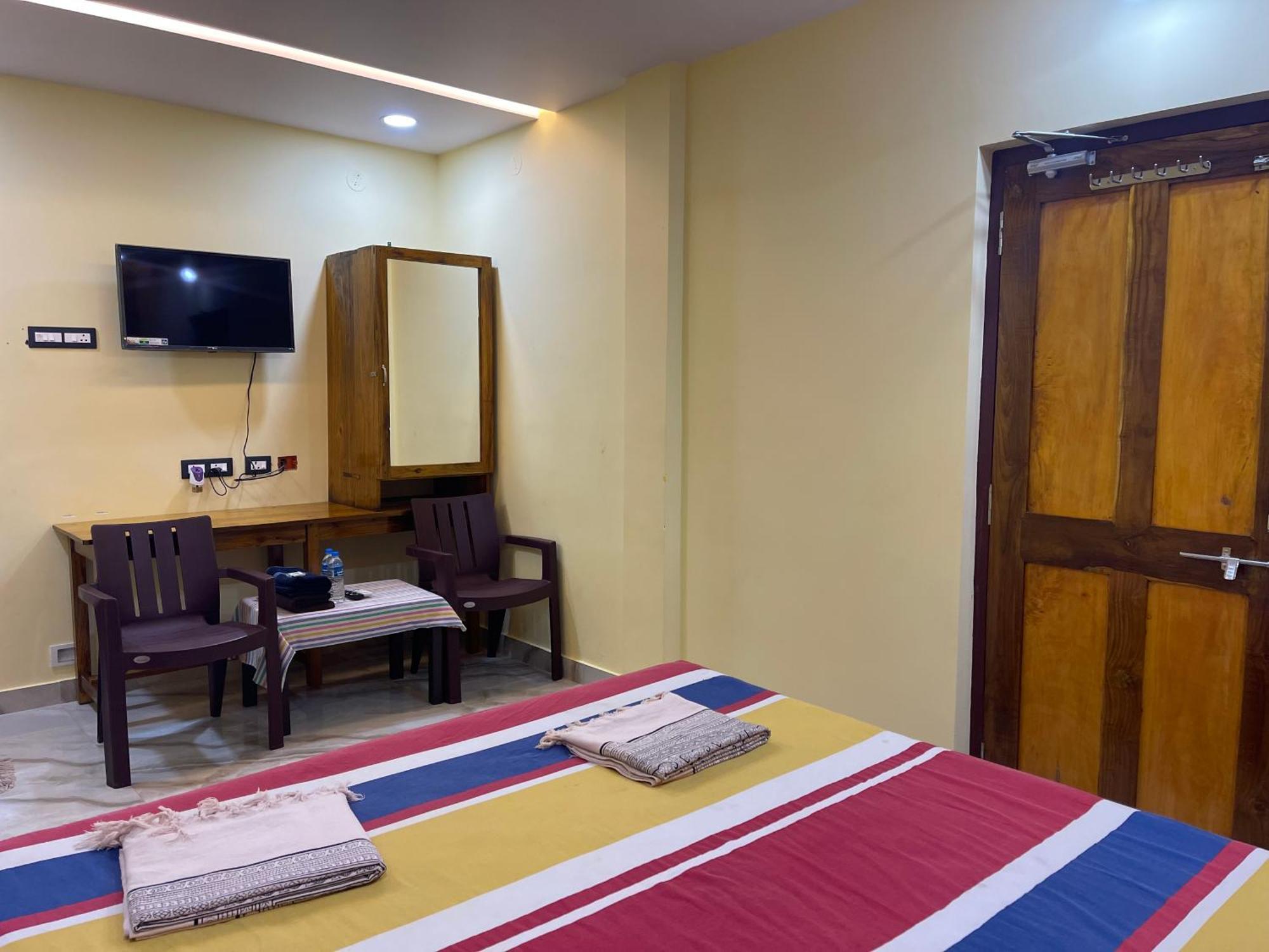 Nimmu Guest House & Restaurant Gokarna Гокарна Экстерьер фото