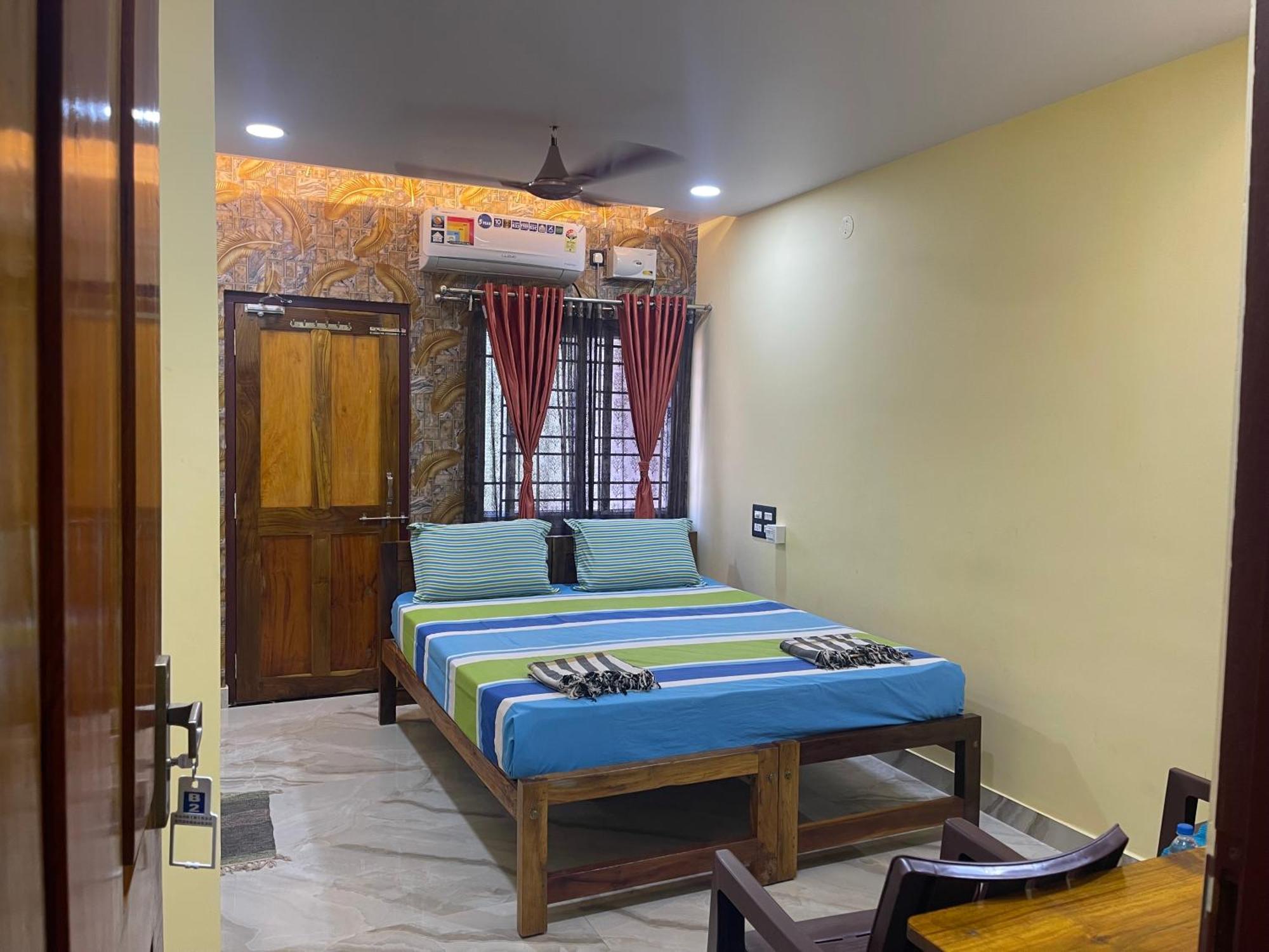 Nimmu Guest House & Restaurant Gokarna Гокарна Экстерьер фото