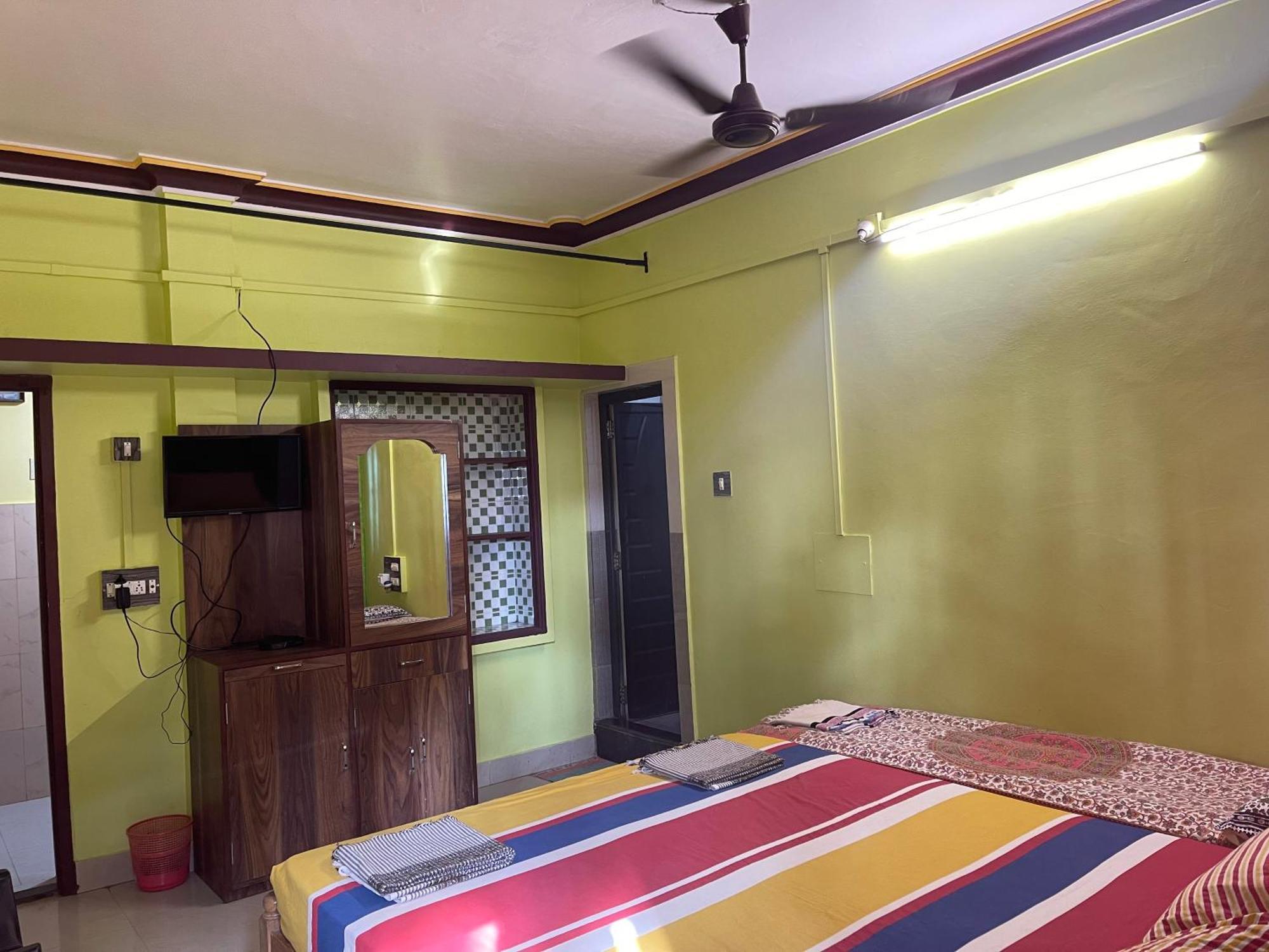 Nimmu Guest House & Restaurant Gokarna Гокарна Экстерьер фото