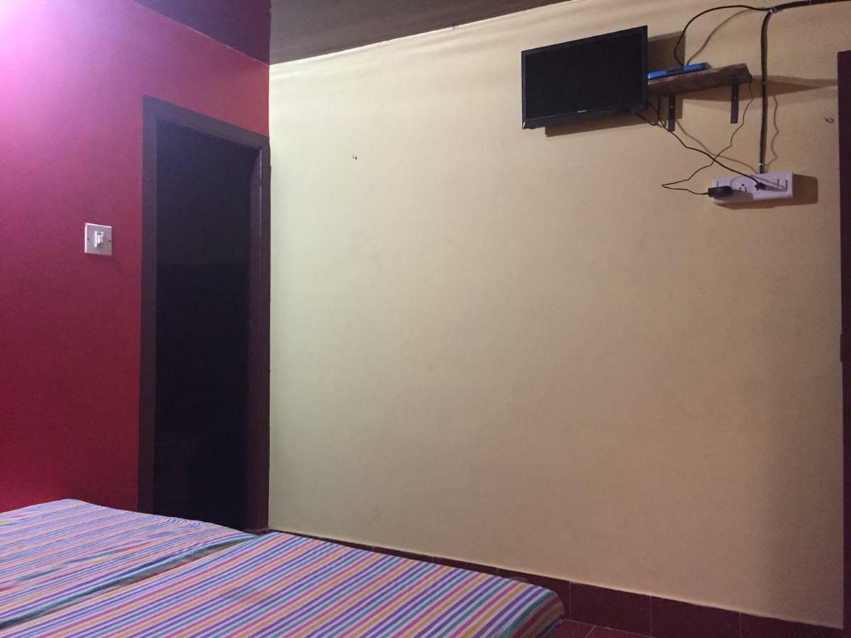 Nimmu Guest House & Restaurant Gokarna Гокарна Экстерьер фото